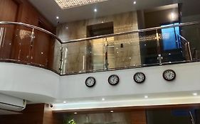 Grand Courtyard Business Hotel